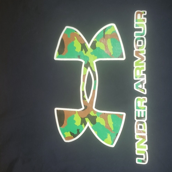 Black Under Armour tshirt - Picture 4 of 4